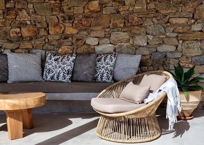 Velanos Willa Plintri